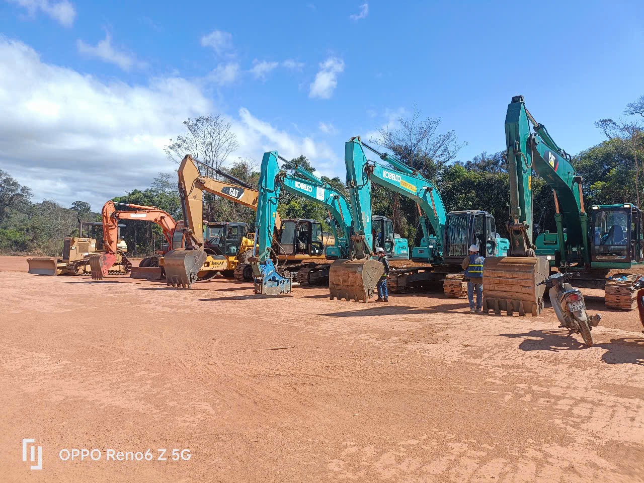 z6300806067896 3f5ad41629f8893fc98022b33a1a513d Copy